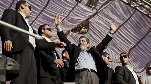 محمد مرسی در میدان تحریر پس از پیروزی در انتخابات