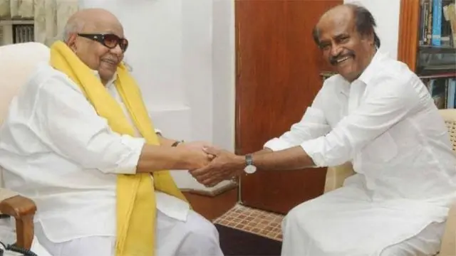 2017లో రజనీకాంత్ కరుణానిధినితో తన రాజకీయ రంగ ప్రవేశం గురించి మాట్లాడారు.