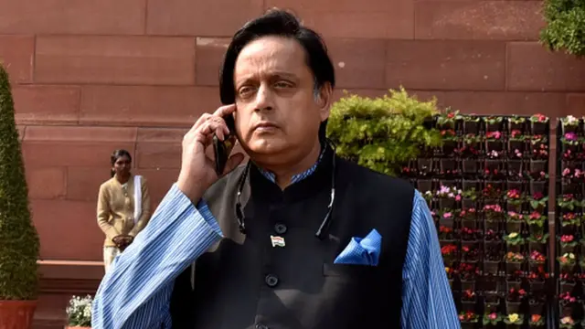 शशि थरूर