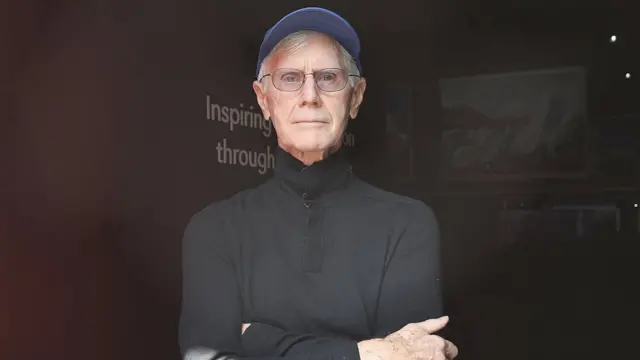 夏伟（Orville Schell）是一名杰出的记者和中国专家。