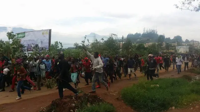 Wadansu masu zanga-zanga a Bamenda