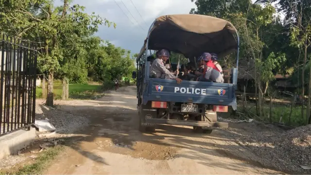 ဘားအံအကျဉ်းထောင်