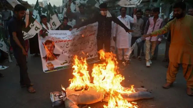 حکومت کے خلاف احتجاج