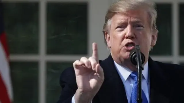 डोनल्ड ट्रंप