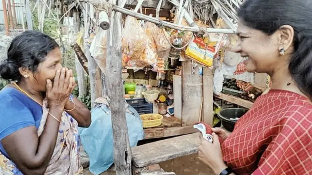 கனிமொழி