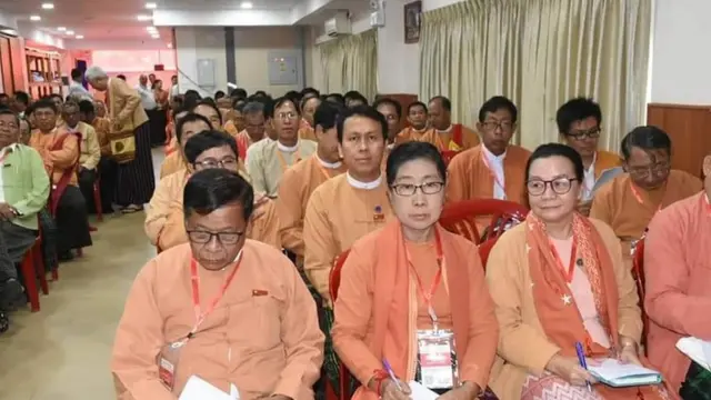 ညွန့်ပေါင်း ပုံစံအနေအထားကို မလိုလားဘူးပြော