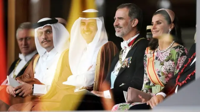 Felipe VI, doña Letizia y el emir de Qatar.