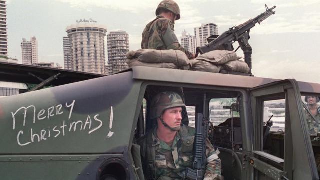 Soldados estadounidenses durante la invasión de Panamá