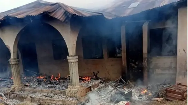 Ile yii ni wọn ti ri oku ọmọ ọdun meje naa, amọ awọn ara adugbo ti dana sun