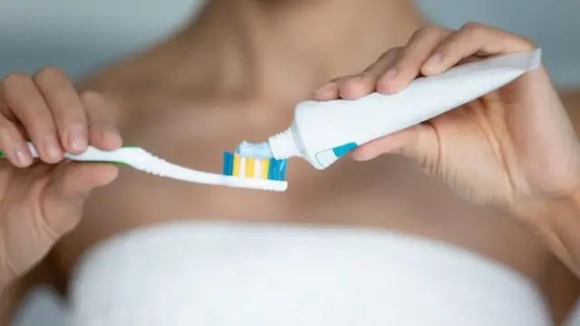 टुथब्रश