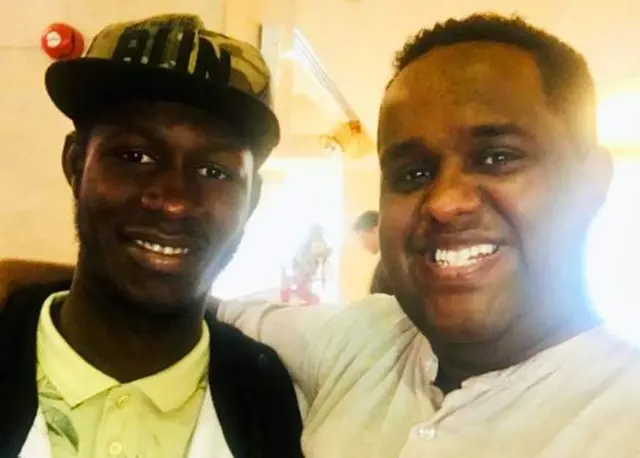 Einashe (à droite) a retrouvé Taka (à gauche) lors d'une visite à Malte la semaine dernière.