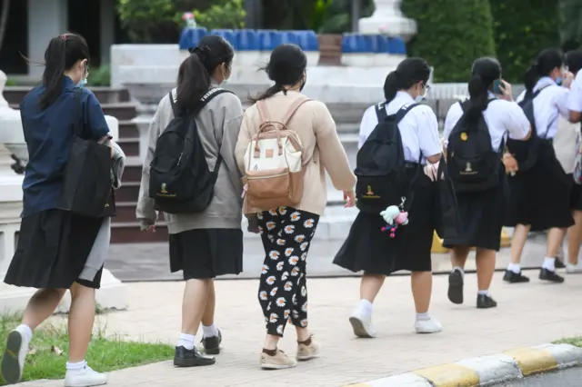 นักเรียน รร. เตรียมอุดมศึกษา