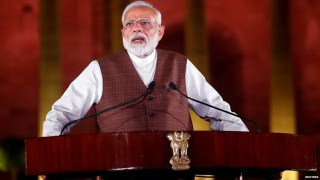 नरेंद्र मोदी