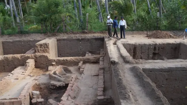 கீழடி அகழாய்வு