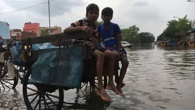 சிறுவர்கள்