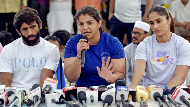 साक्षी मलिक, विनेश फोगाट, और बजरंग पूनिया