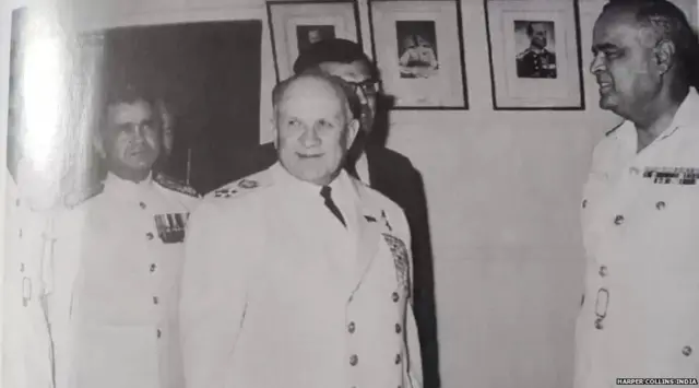 એડમિરલ ગોર્શકૉવની સાથે ભારતીય નૌસેના પ્રમુખ એડમિરલ એસએમ નંદા