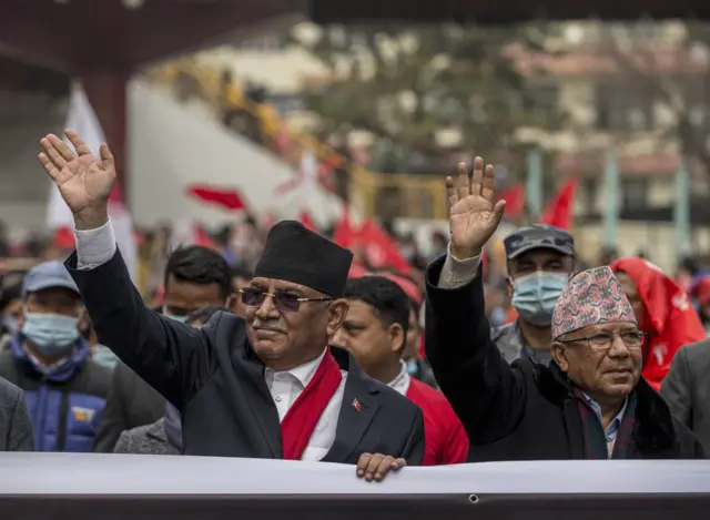 माधव नेपाल र प्रचण्ड
