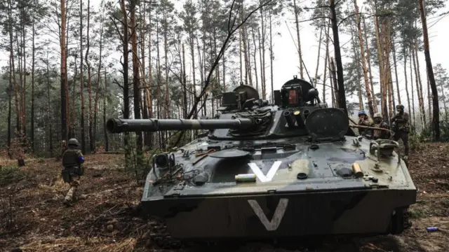 Російський танк під Києвом у квітні 2022 року