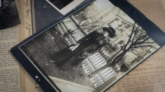 Una foto de una foto de Marion