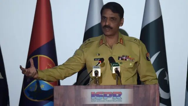 পাকিস্তানি সেনাবাহিনীর মুখপাত্র মেজর জেনারেল আসিফ গফুর