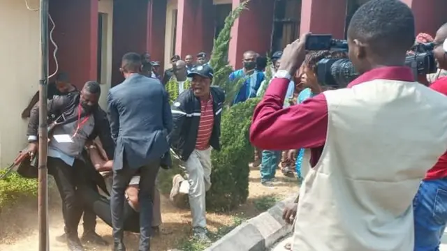 Awọn asoju to wọya ija