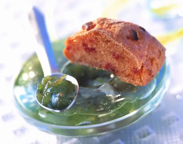 Una taza con espirulina