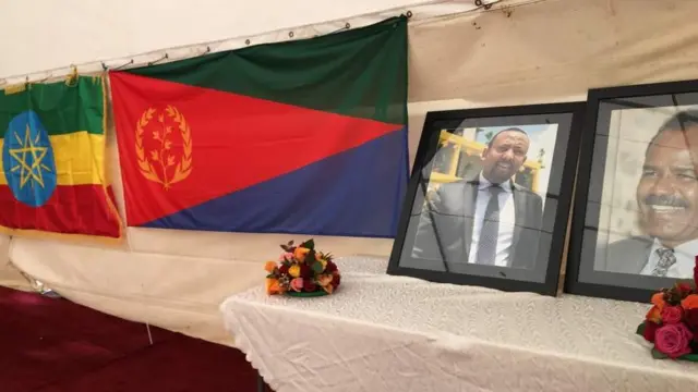 ኣብ ምኽፋት ኤምባሲ ኤርትራ ኣብ ኢትዯጵያ ዝነበረ ስእልታት ክልቲኦም መራሕቲ ክልትኤን ሃገራት