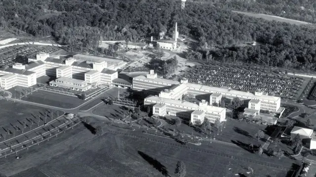 مقر شركة "أيه تي آند تي" المعروف باسم "بِل لابس" في نيوجيرزي