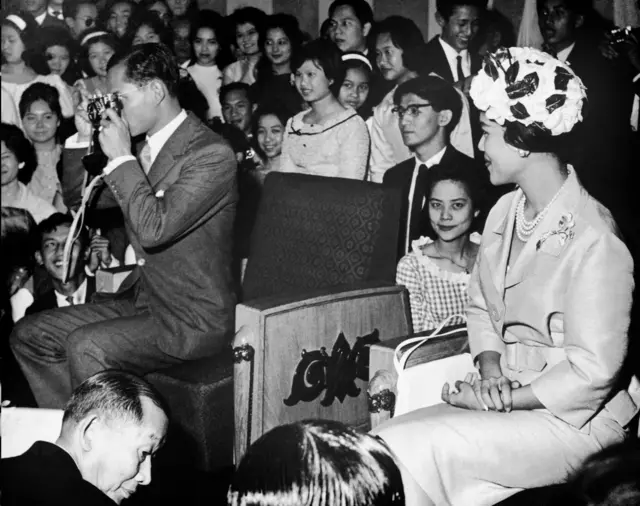 เสด็จประพาส