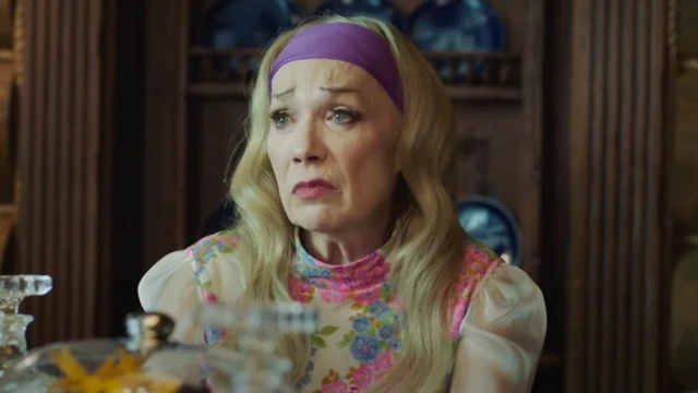 Кадр из сериала "Мертвые души"