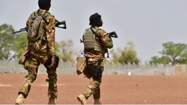 ወታሃደራት ማሊ ኣብ ልምምድ፡ ቡርኪናፋሶ