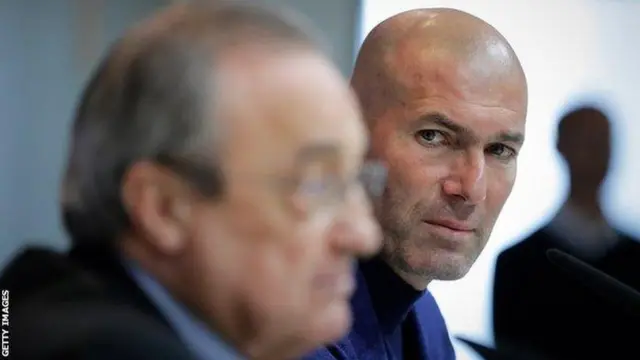 Zidane (iburyo)