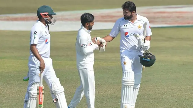 যদিও পাকিস্তান প্রথম ইনিংসে লিড নিতে পারেনি কিন্তু দুই দলের টপ অর্ডারের ব্যাটসম্যানরাই পার্থক্য গড়ে দেন এই টেস্ট ম্যাচে।