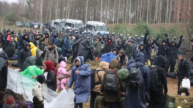 Di dân tại biên giới Belarus-Ba Lan ở Grodno. - Ba Lan, 8/11/2021