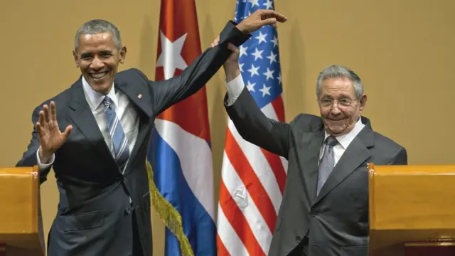 Барак Обама и Рауль Кастро