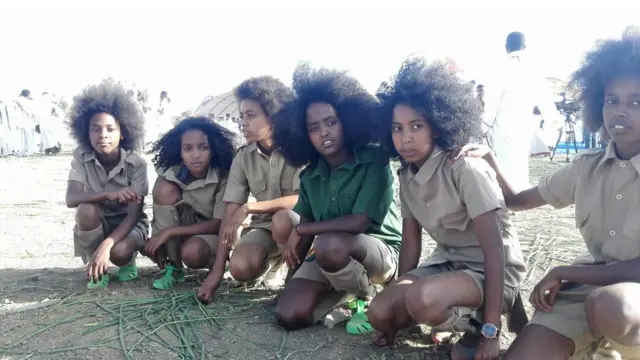 ኣብ ከተማ መቐለ፡ ጎቦ ጮምዓ በዓል መስቀል ንምኽባር ናይ ተጋደልቲ ክዳን ተኸዲነን ዝመፅኣ ሰገናት፡ 26/09/2018 መቐለ