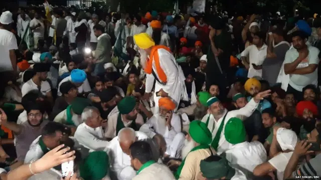 ਕਿਸਾਨਾਂ ਦੇ ਕੀਤਾ ਮਿਨੀ ਸਕੱਤਰੇਤ ਦਾ ਘਿਰਾਓ