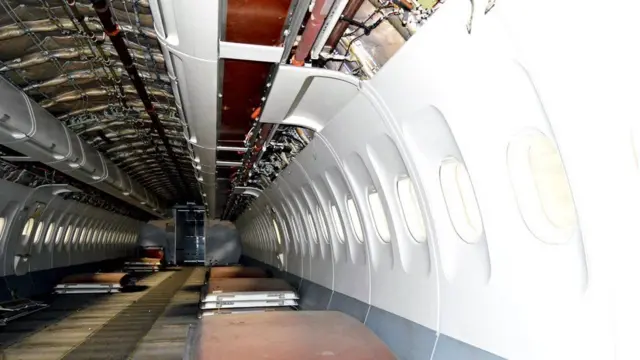 طیارے کا اندرونی حصہ