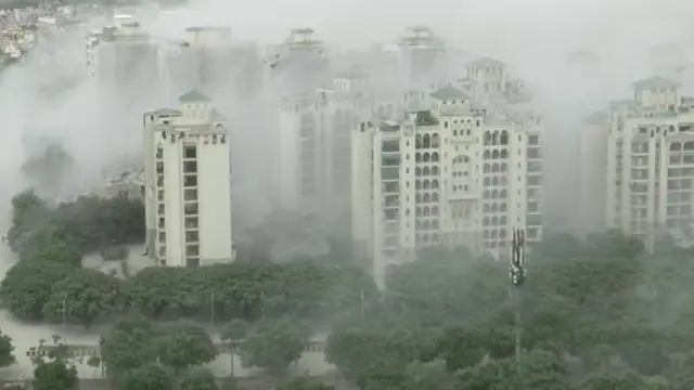 నోయిడా ట్విన్ టవర్స్