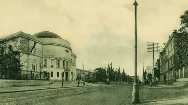Педагогічний музей, у якому засідала Центральна Рада, очолювана М. Грушевським