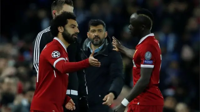 Salah ati Sane n bọ ara wọn lọwọ