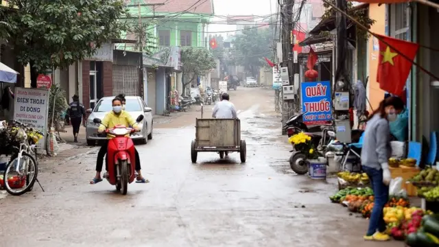 Đường làng ở xã Sơn Lôi, huyện Bình Xuyên, tỉnh Vĩnh Phúc hôm 13 /2/2020.