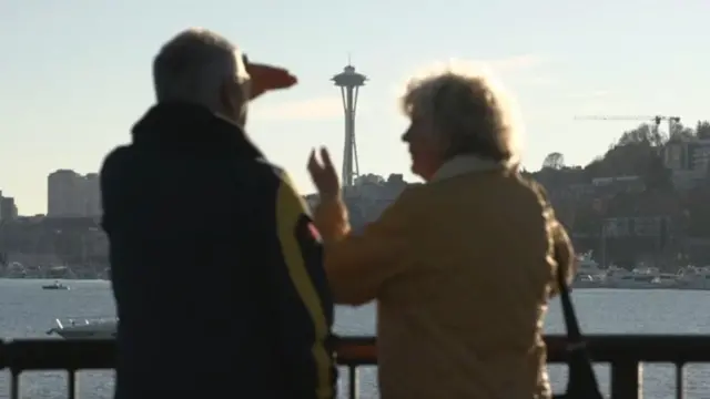 बुजुर्ग दंपति