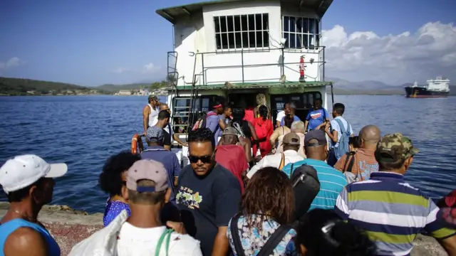 केयो ग्रानमा जाने वाली नाव