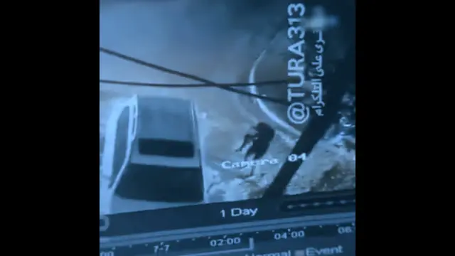 صورة التقطتها كاميرا مراقبة تظهر عملية اغتيال هشام الهاشمي في بغداد