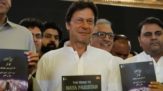 பாகிஸ்தான் தேர்தல்: 3 பெருங்கட்சிகளும், அதுகுறித்த தகவல்களும்