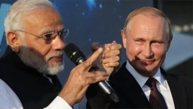 ગત વર્ષના અંત સુધી રશિયાના 40 અબજ ડૉલરના વિદેશ કરજમાં વિદેશ રોકાણકારોનો લગભગ અડધો ભાગ હતો