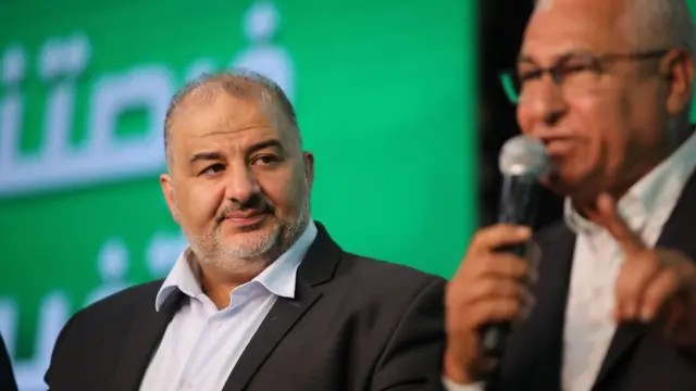 আরব রাজনৈতিক জোট রামের নেতা মানসুর আব্বাস। পাঁচটি আসনে অভাবিত জয়ের পর তিনিই কিংমেকার হয়ে উঠতে পারেন।