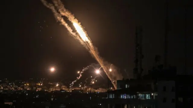 ХАМАС пускає ракети